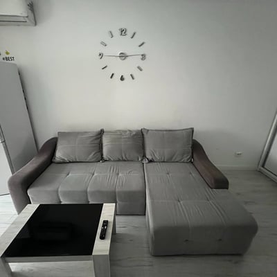 Vermietung eines gemütlichen Studio-Apartments mit separatem Zimmer und Balkon, Bukarest, Rumänien